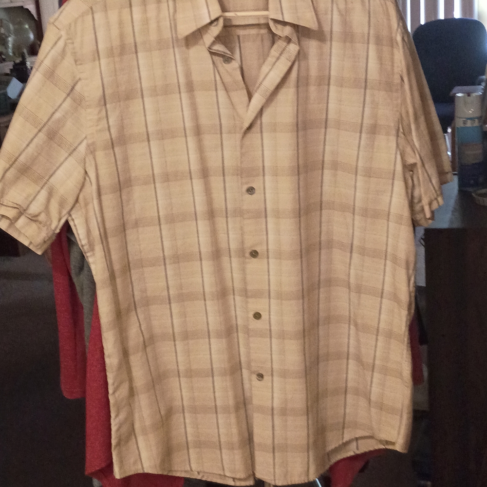 Axist Men's Tan Plaid Button Down Shirt